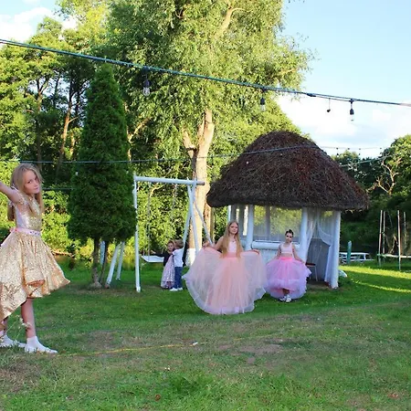 Przystan Wodnica Κατάλυμα σε φάρμα