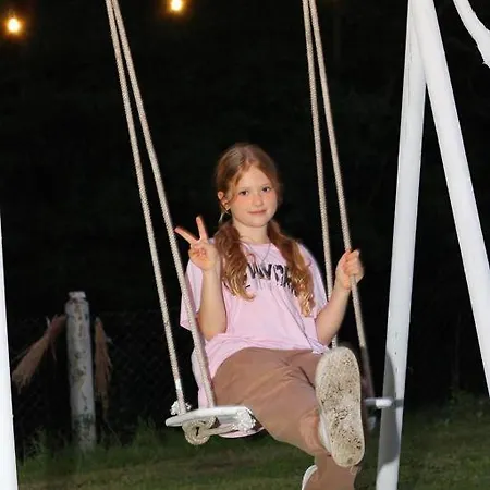 Farma Przystan Wodnica *