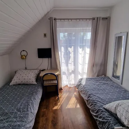 Przystan Wodnica Vakantieboerderij *