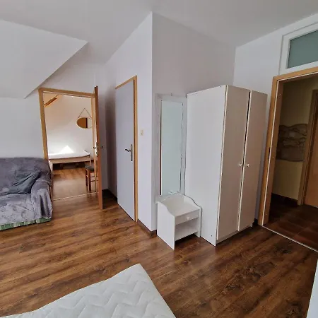 Przystan Wodnica Farma