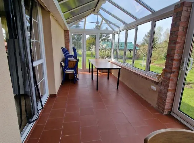 Przystan Wodnica Фермерский дом *