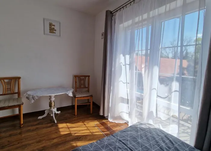 Przystan Wodnica Фермерский дом *