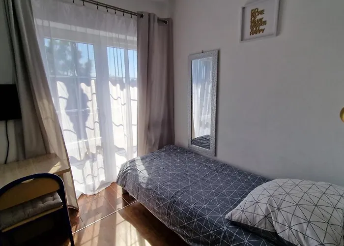 Przystan Wodnica Фермерский дом *